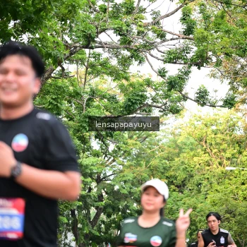 Runner Photo 4165324
