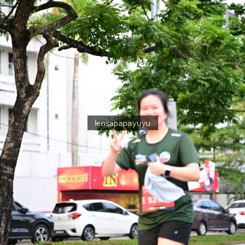 Runner Photo 4165334