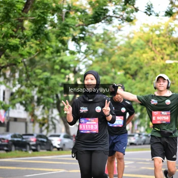 Runner Photo 4165335