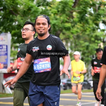 Runner Photo 4165337