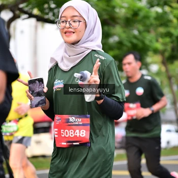 Runner Photo 4165344