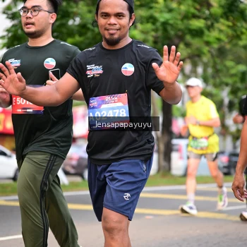 Runner Photo 4165345