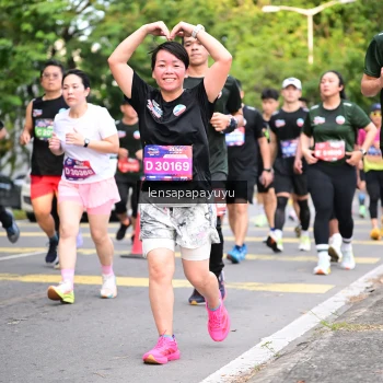 Runner Photo 4165356