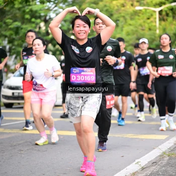 Runner Photo 4165359