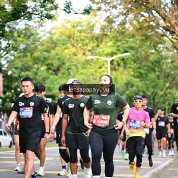 Runner Photo 4165360