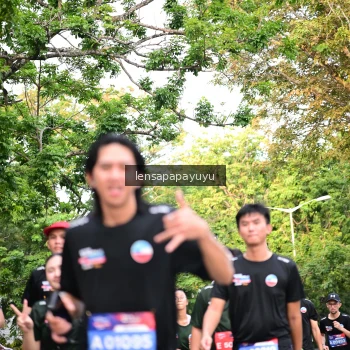 Runner Photo 4165374