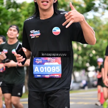 Runner Photo 4165375