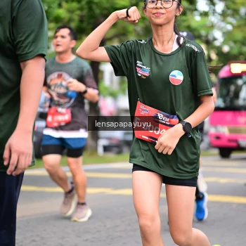 Runner Photo 4165383