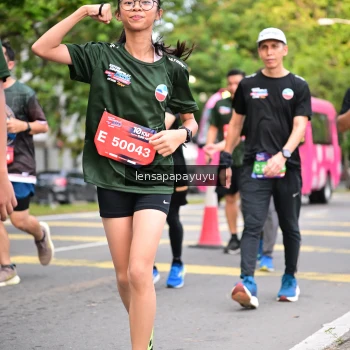Runner Photo 4165388