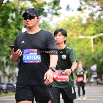 Runner Photo 4165389
