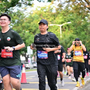 Runner Photo 4165396
