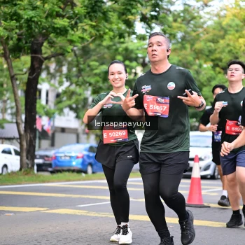 Runner Photo 4165401