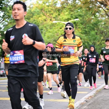 Runner Photo 4165406