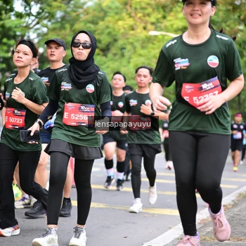 Runner Photo 4165409