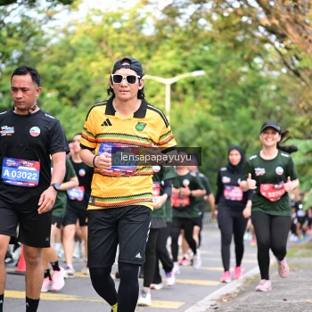 Runner Photo 4165413