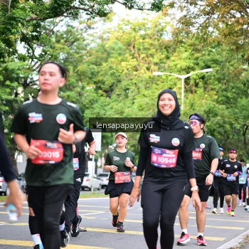 Runner Photo 4165415