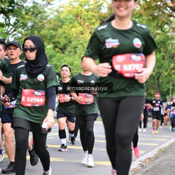 Runner Photo 4165420