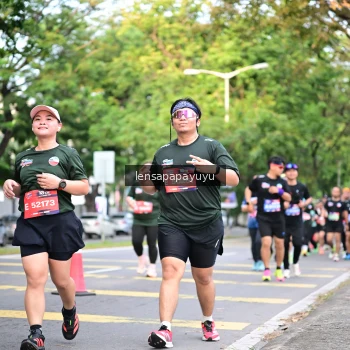 Runner Photo 4165422