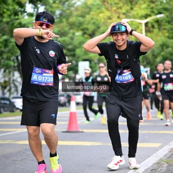 Runner Photo 4165437