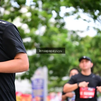 Runner Photo 4165446