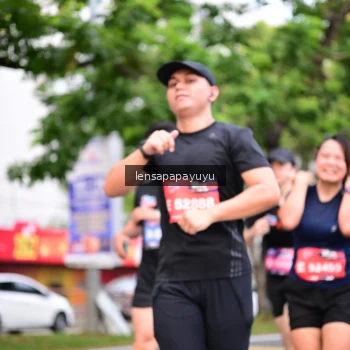 Runner Photo 4165448
