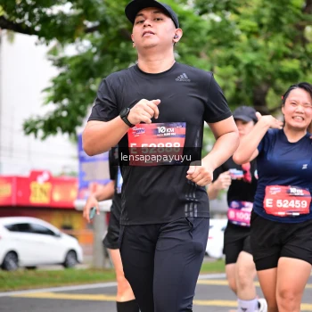 Runner Photo 4165450