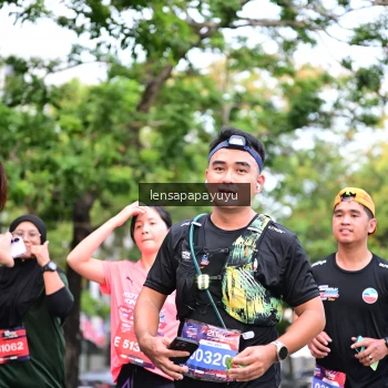 Runner Photo 4165453