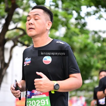 Runner Photo 4165456