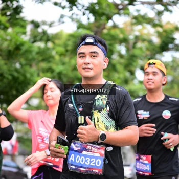 Runner Photo 4165458