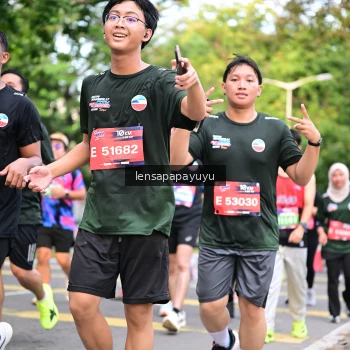 Runner Photo 4165461