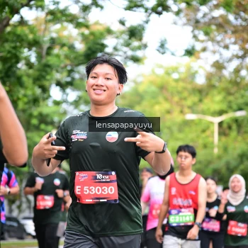 Runner Photo 4165462