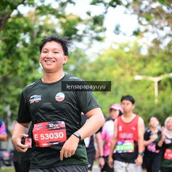 Runner Photo 4165465