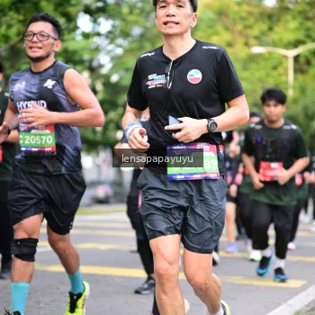 Runner Photo 4165478