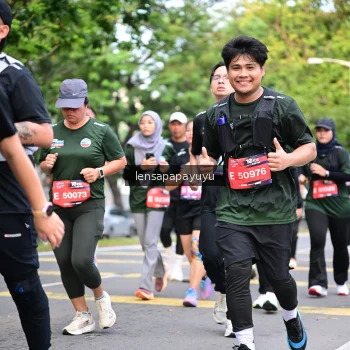 Runner Photo 4165483