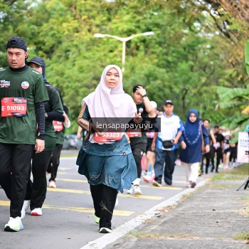 Runner Photo 4165491