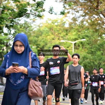 Runner Photo 4165500