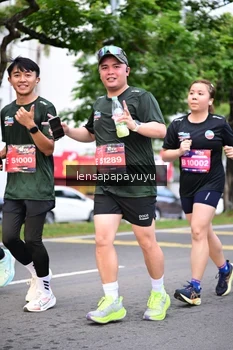 Runner Photo 4165507