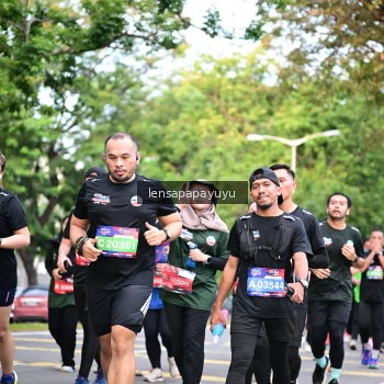 Runner Photo 4165510