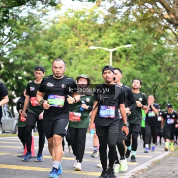 Runner Photo 4165511