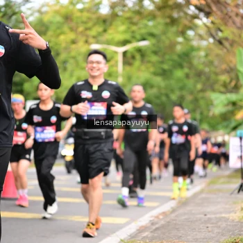 Runner Photo 4165518