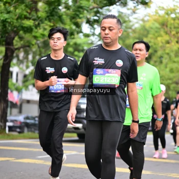 Runner Photo 4165521
