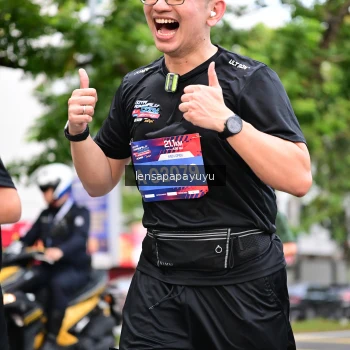 Runner Photo 4165524