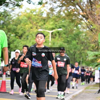 Runner Photo 4165529
