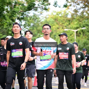 Runner Photo 4165535