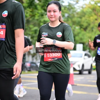 Runner Photo 4165543