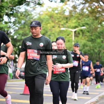 Runner Photo 4165544