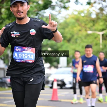 Runner Photo 4165551
