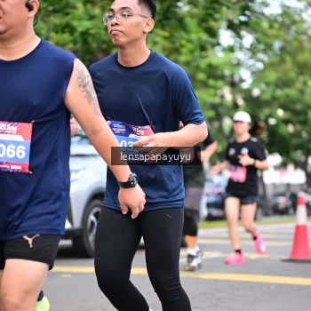 Runner Photo 4165557