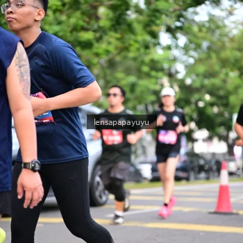 Runner Photo 4165560