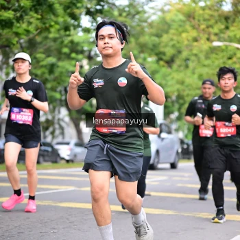Runner Photo 4165561